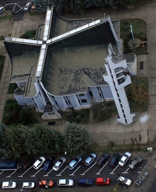Illustration for article titled What Happens When A Japanese Architect Designs A Balkan City?